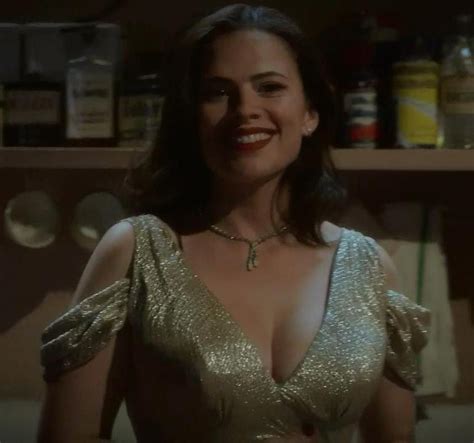 Pop Minute Hayley Atwell Agent Carter Gown Photos Photo