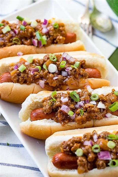 Éste es cómo cocinar el perrito caliente más delicioso del mundo. ¡Nada dice comida del día del juego como Classic Chili ...