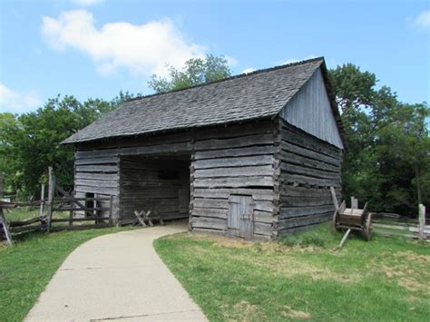 A reconstruction of the thomas lincoln log cabin, completed in 1934 as a project of the civilian conservation corps. Barn - Picture of Lincoln Log Cabin, Lerna - Tripadvisor