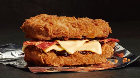 Рестораны кфс — меню и цены 2021, купоны на скидку, акции и новинки, адреса ресторанов kfc. KFC Double Down Burger Review: This is how you can make ...