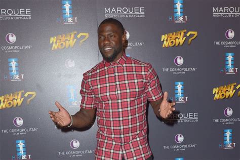 Kevin Hart Height Weight Body Statistics