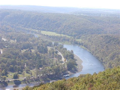 When fishing be aware of local laws regarding fishing regulations and licenses. Bull Shoals White River State Park - Bull Shoals Lake
