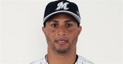 Toggle submenu for the サステナビリティ deparment. プロ野球：広瀬アリス似「自慢できるね」 ロッテ・マーティン ...