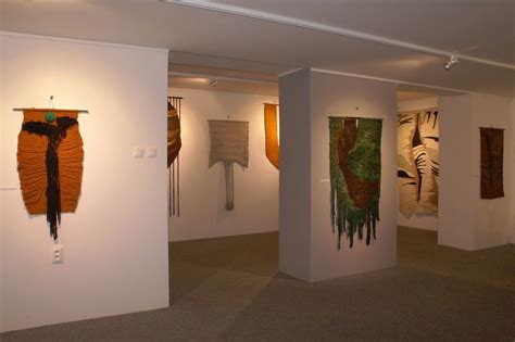 Adanın batı kısmında haiti bulunur. Hanna Božena Giedych | MG Art Galéria