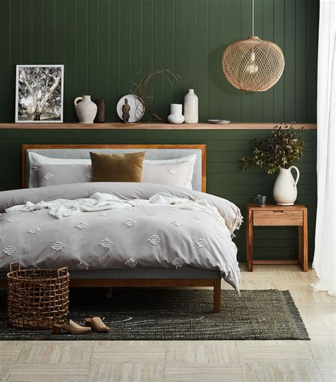 20 Green Master Bedroom Ideas
