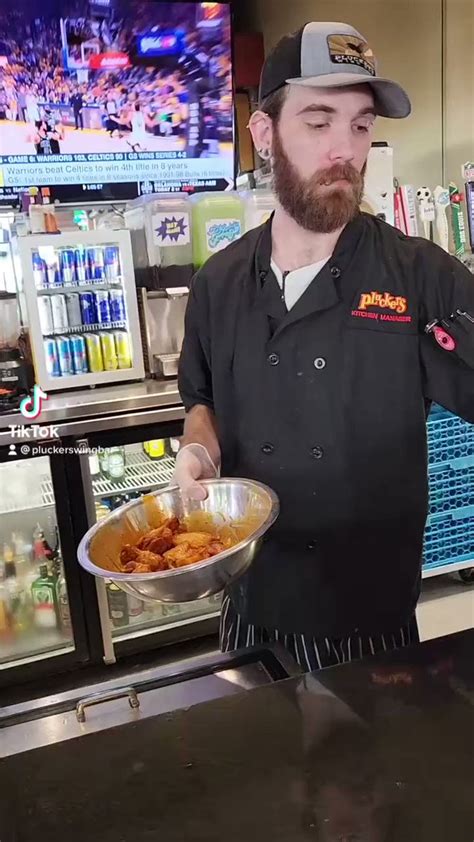 Pluckers Wing Bar On Twitter Rt Mannyben01 Thanks Its Not Even 7 Am Yet And I Am Already