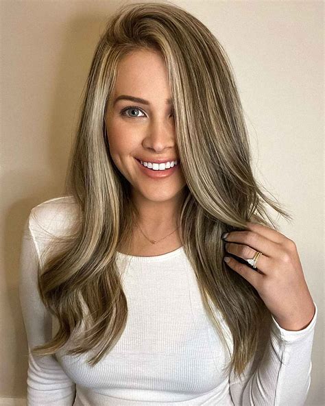 Best Ways To Get Dirty Blonde Hair And Ones To Avoid