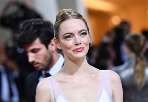 emma stone s 2022 met gala dress is recycled from her wedding weekend glamour