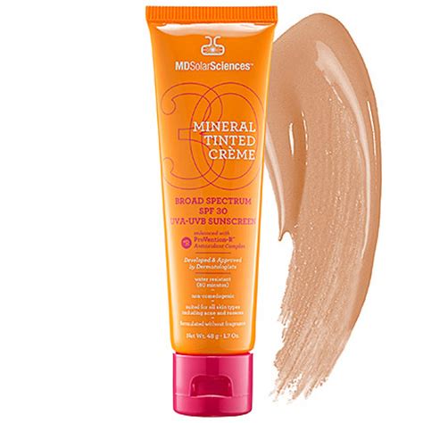 With sunscreen, your skin is well protected from harmful uva/uvb and this is the key to keep your skin stay young! 13 Best Tinted Face Sunscreens for Summer 2018 - Allure