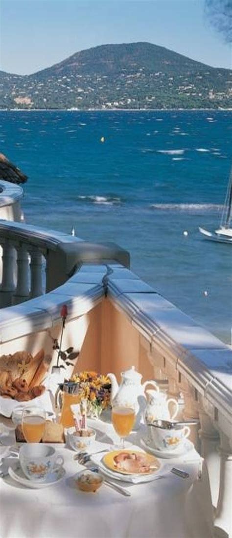 The hotel provides guests with easy access to the la plage de la bouillabaisse beach. Dreaming of summer !!! / Emmy DE * Hôtel La Résidence de ...