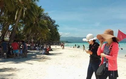 Tourists Satisfied With Boracay Rehab Ptv News