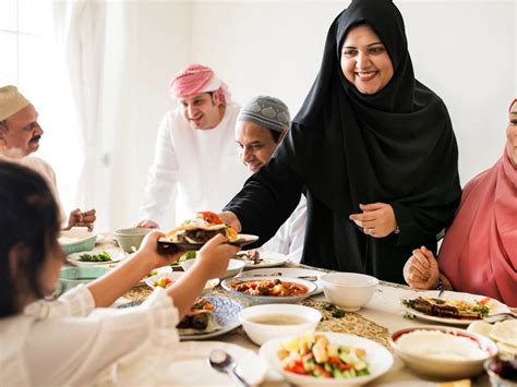 Ragam Cara Ajarkan Anak Berpuasa Ramadan Tagar