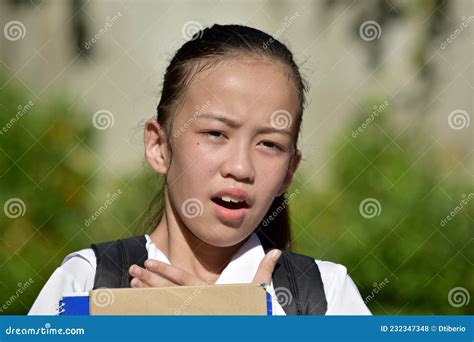 une jeune fille philippine surprise photo stock image du assommé femelles 232347348