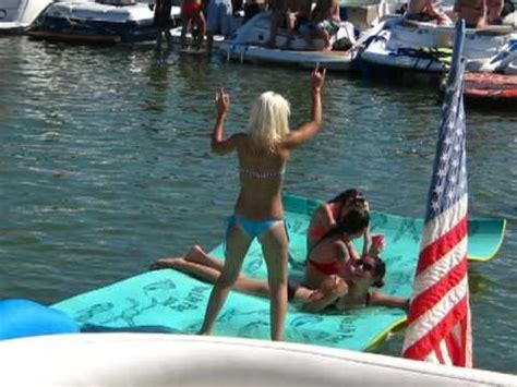 Party Cove Lake Lewisville Youtube