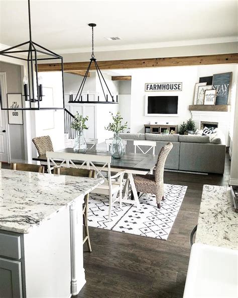 Black And White Rug And Lighting Modern Farmhouse Dining Room Farm