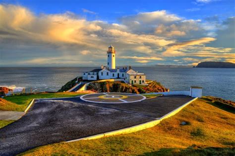 10 Beautiful Lighthouses Around The World Beautiful Lighthouse