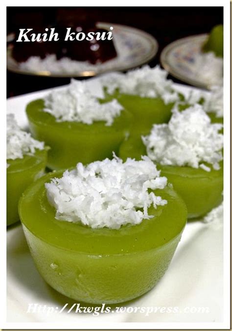 Kuih kosui recipe resepi kuih kaswi. Pandan Green Or Gula Melaka Brown, You Decide-Kuih Kosui ...