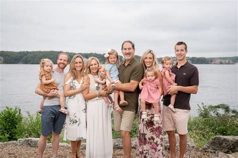 Lake of the Ozarks Family Photographer - Mitchell Bennett Portraits