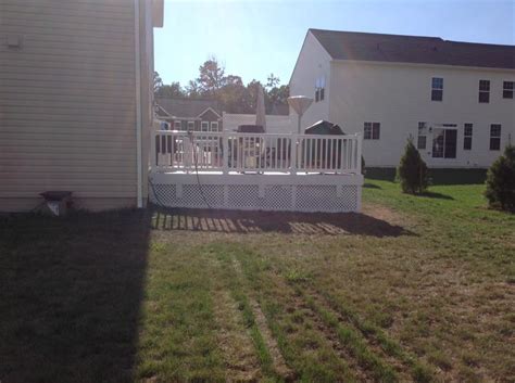 Clinton fence is one of the oldest wood and metal fence. Southern MD Decks and Porches by Clinton Fence