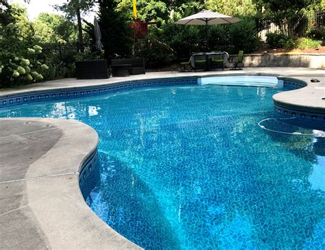 Choosing Pool Liners Top Tips From A Pool Owner