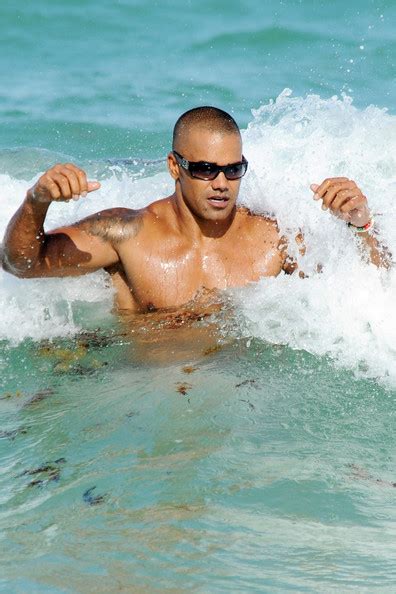 Shemar Moore Hits The Beach In Miami Shemar Moore Photo