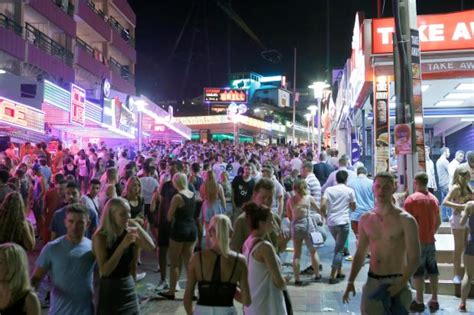 Magaluf Warning Bars Trying To Encourage Tourists With Cheap Booze Deals This Summer Will Still