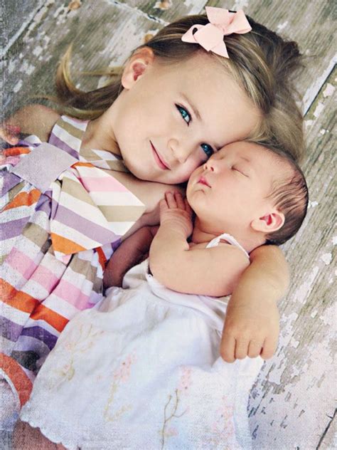 Pin By Crystal Garcia On Çocuk Sibling Pictures Baby Photography