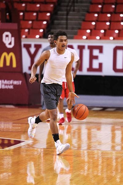 Oklahoma Mens Basketball Trae Young Talks Sooners Recruitment