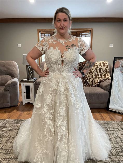Oleg Cassini Cap Sleeve Lace Illusion Plus Size Wedding Dress New Wedding Dress Stillwhite