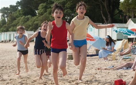 Голопопые фото и голые дети на пляже почему ребенок не скажет тебе за