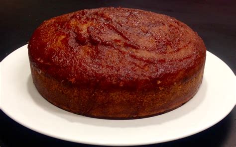 This couscous dessert recipe is really easy to make and you can play with the flavors and the decoration. Couscous cake - Sweet Tooth Experiments