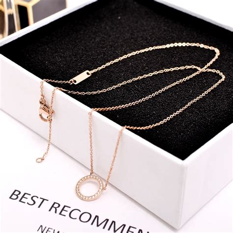 Yun Ruo 2018 New Rose Gold Color Round Crystal Pendant Necklace Fashion Titanium Steel Woman