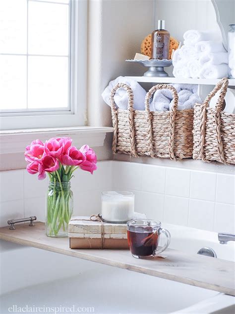 By adding some handles, you can make this diy bathtub tray a little more functional, making it easy to grab and move around. Easy DIY Bathtub Tray + {The Creative Corner 8.23.15} - Southern Couture