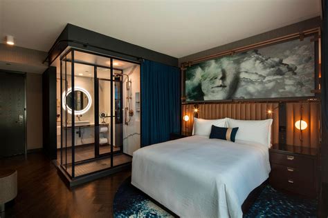 Boutique Hotels In Chicago Illinois Hotel Emc2 Autograph Collection