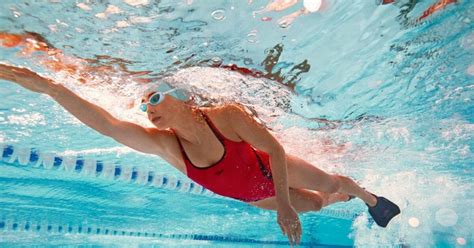 Comment Affiner Ses Jambes Avec La Natation