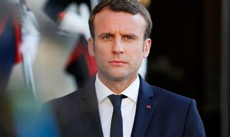 Macron would be drawing up new measures in the coming weeks to address other social problems including housing, because a profound change was needed, he said. A la veille du couvre-feu, Macron augmente le budget de la ...