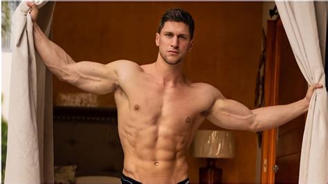 So Handsome Muscular Boy Kyle Hynick Fitness Relaxmuscular