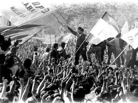 Edsa people power revolution paved that way. What would have happened if Edsa didn't happen? | Inquirer ...