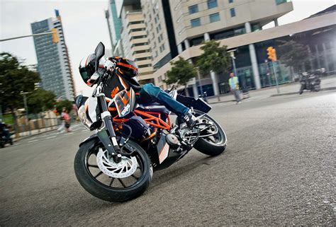 The 390 duke is powered by a 373.2 cc engine, and has a. Modified KTM Duke Images, Prices | KTM Duke Modifications ...