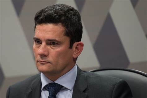 Ele foi exemplar no combate à corrupção. Moro, certo ou errado, revelou a "podridão que se esconde ...