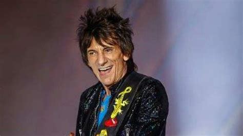 Ronnie Wood Didnt Want To Go Bald From Chemo 1025 Wdve Sean Mcdowell