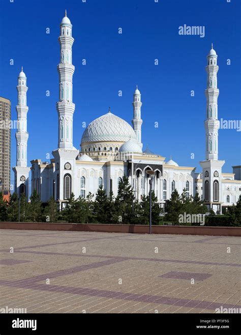 Kazakhstan Astana Hazrat Sultan Mosque Exterior Stock Photo Alamy