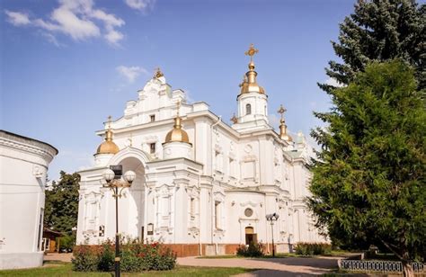Premium Photo Holy Dormition Cathedral The Main Temple On The