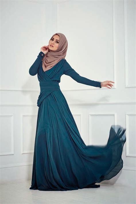 Semua umat islam umumnya merayakan hari raya ini dengan penuh. 25 Contoh Model Baju Muslim Lebaran Idul Fitri - Kumpulan ...