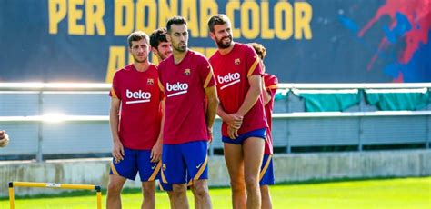 נמל התעופה ממוקם על עיירה הידועה בשם el prat דל (llobregat). שנת הקללה: ברצלונה ב-2020 - הזווית