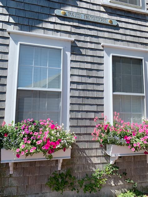 Nantucket Summer Historic Homes And Window Boxes To Love The Well