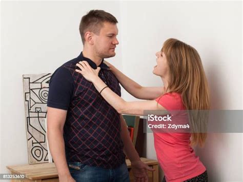 Wife Screams At Her Husband Stock Photo Download Image Now 20 29