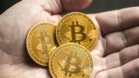 На графике показан курс криптовалюты bitcoin к доллару, к рублю и к биткоину. Курс биткоина: сколько стоит криптовалюта | podrobnosti.ua