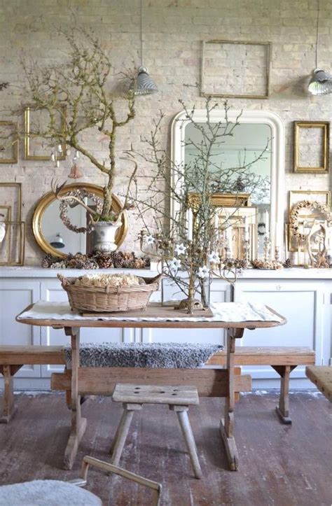 Whether framing windows or mirrors are a welcome design element of any decor, whether reflecting natural light or adding depth. French country style decoration! | Country decor, Shabby ...