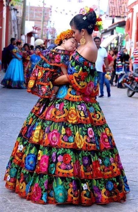 Pin By Tiana On ♡mother♡ In 2020 Mexico Fashion Traditional